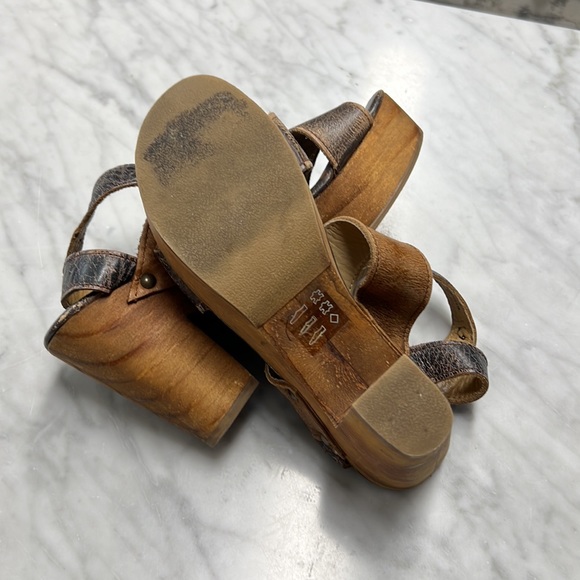 Bedstu Shoes Bedstu Madeline Leather Wooden Heel Sandal Size 6